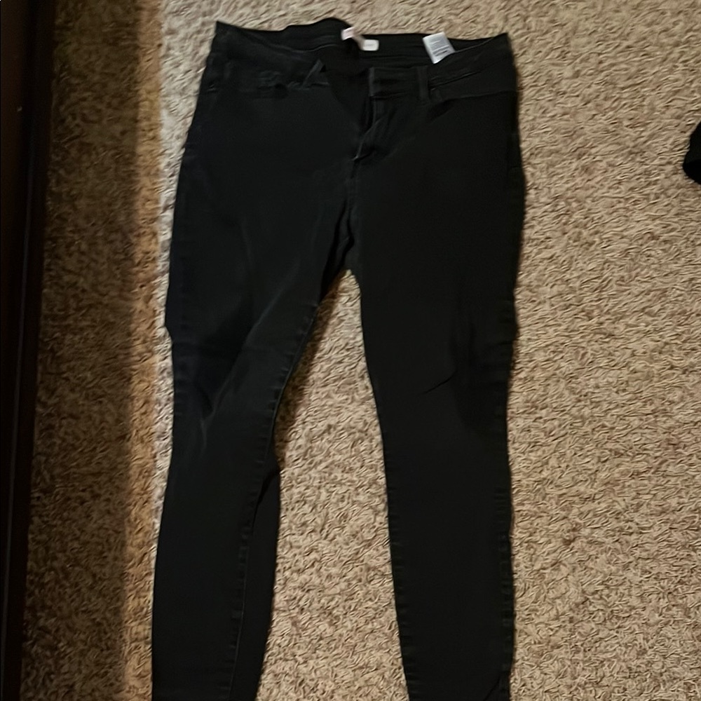 Black Skinny Jeans